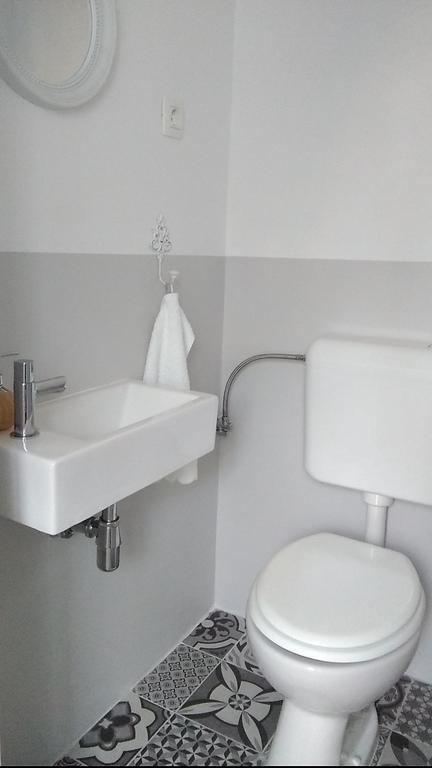 Villa D House Authentic Zlarin House, Relaxing Courtyard And Terrace Chambre photo